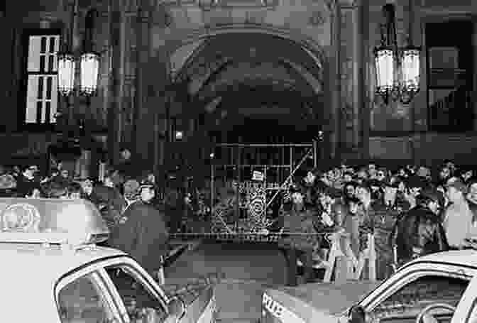 John Lennon Being Shot Outside The Dakota Building The Last Days Of John Lennon